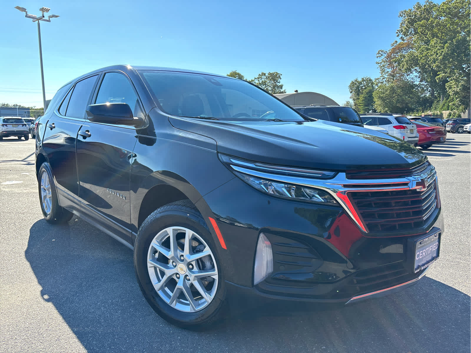 2024 Chevrolet Equinox LT photo 2