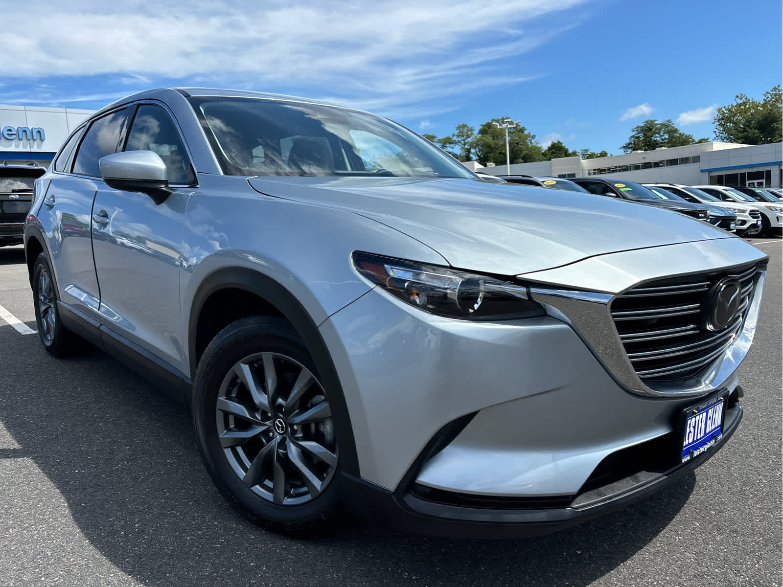 2023 Mazda CX-9 Touring photo 2
