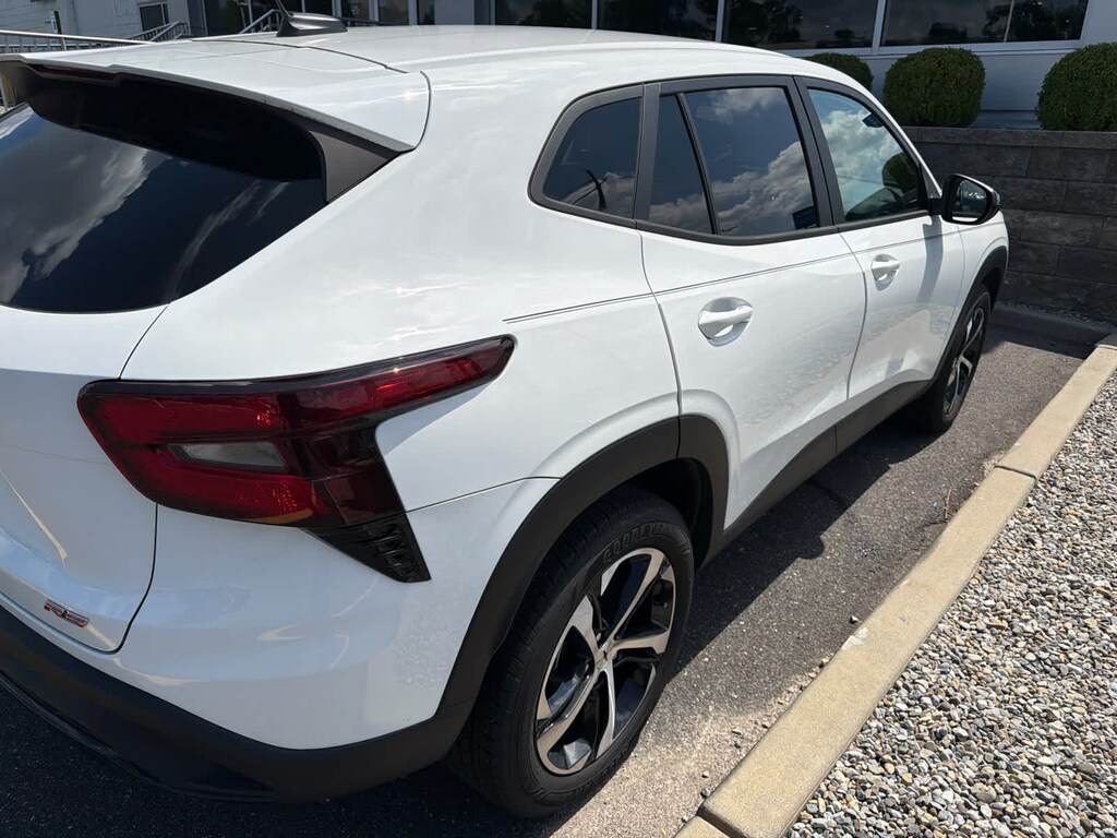 Certified 2024 Chevrolet Trax 1RS SUV