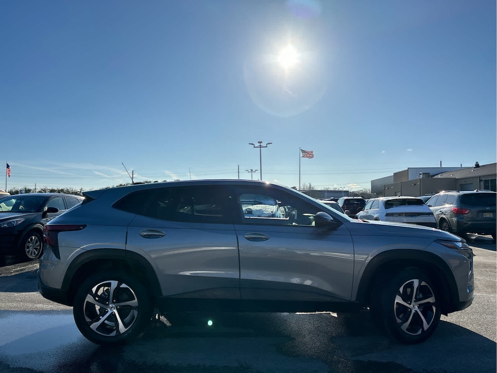 Certified 2024 Chevrolet Trax 1RS SUV