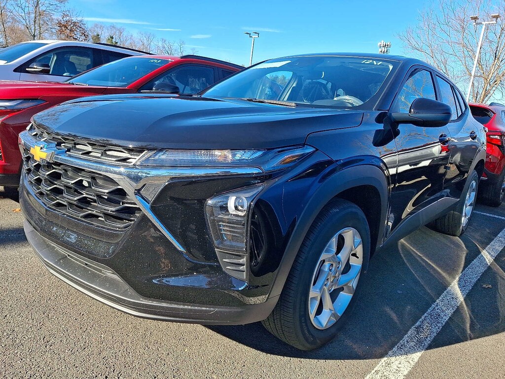 New 2026 Chevrolet Trax LS SUV