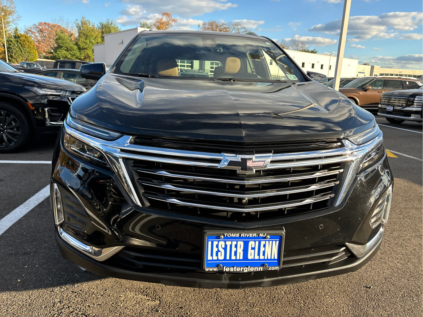 2023 Chevrolet Equinox Premier photo 2