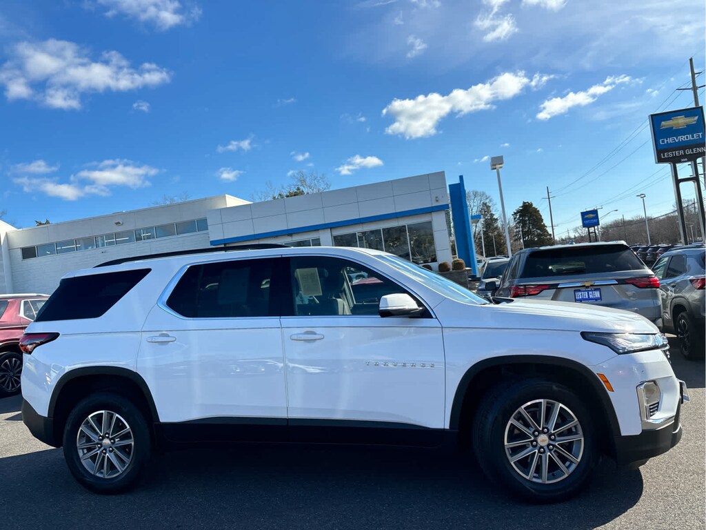 Certified 2023 Chevrolet Traverse LT Cloth w/1LT SUV