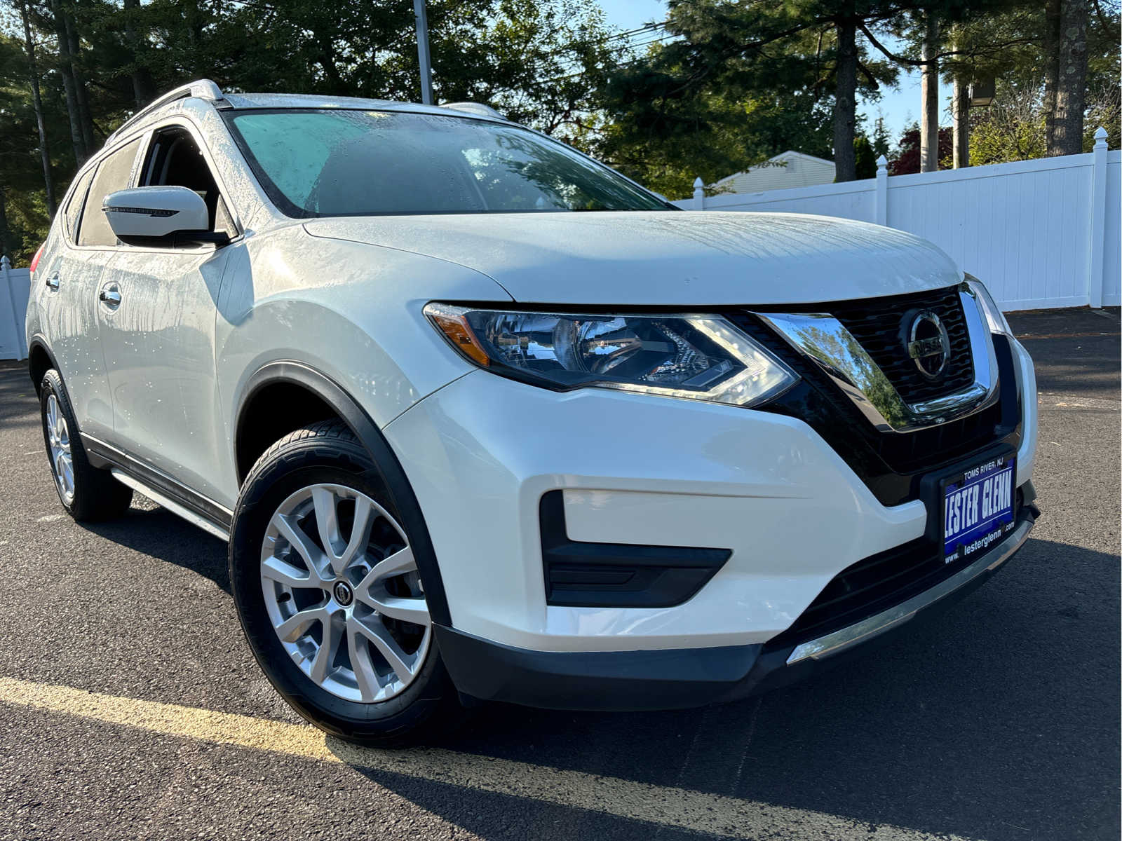 Used 2018 Nissan Rogue SV with VIN 5N1AT2MV8JC818438 for sale in Ocean, NJ