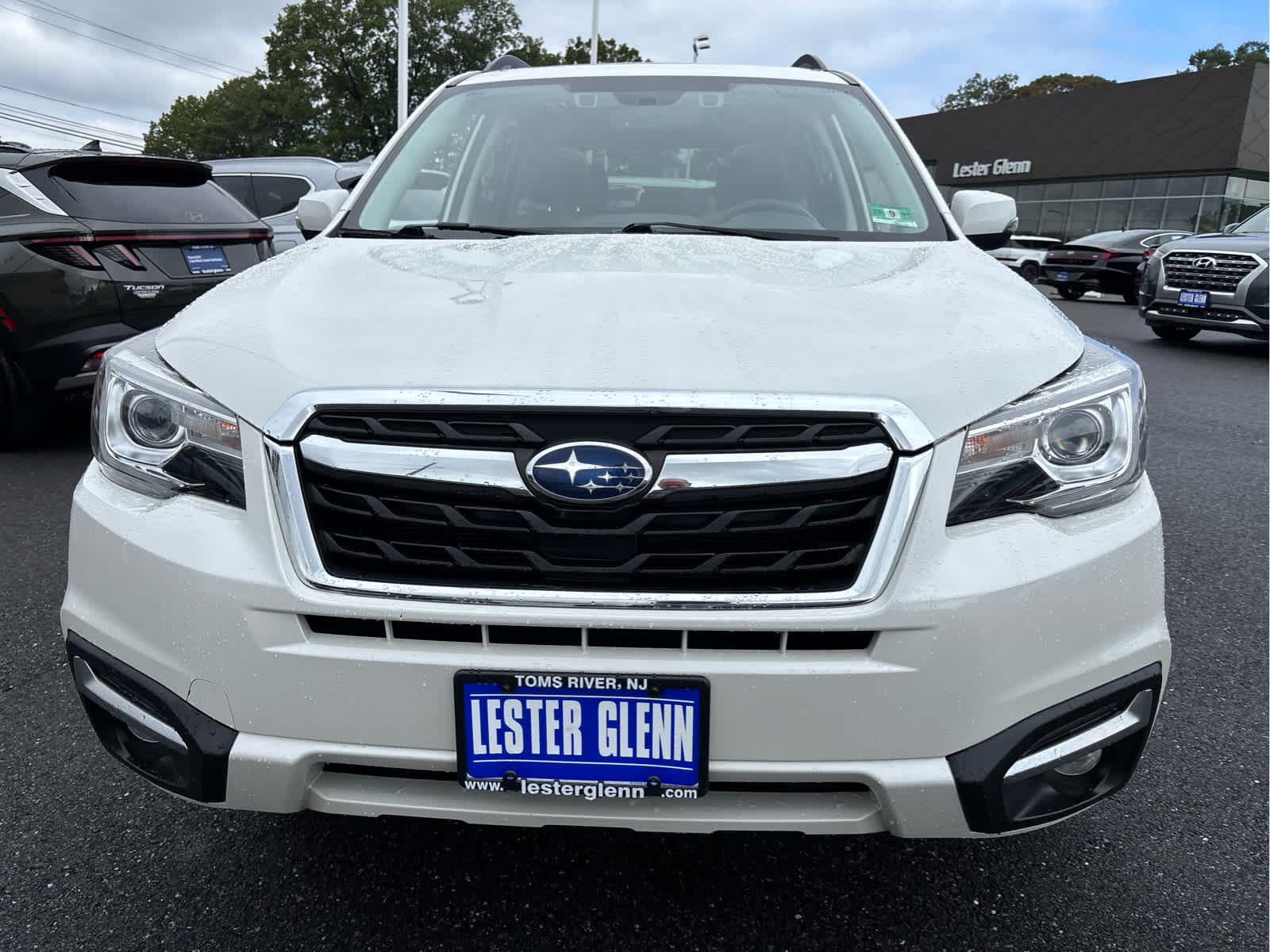 2018 Subaru Forester Touring photo 2