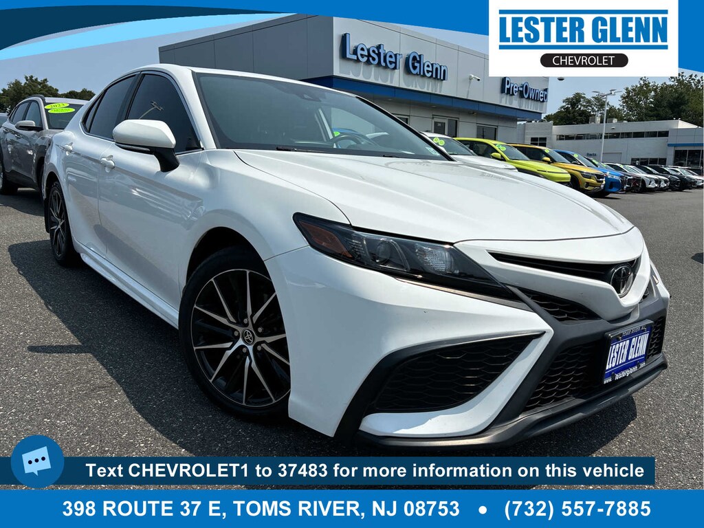 Used 2022 Toyota Camry SE Sedan