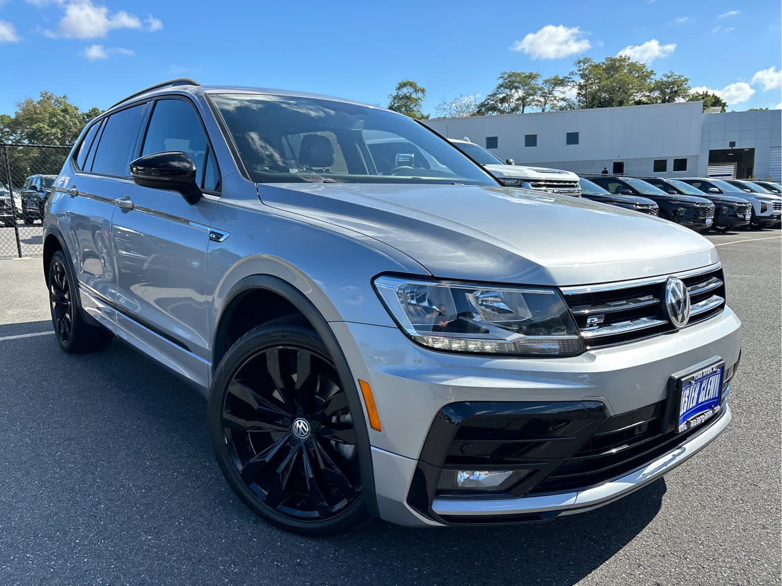 2021 Volkswagen Tiguan SE R-Line Black photo 2