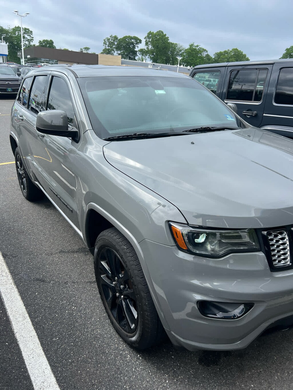 Used 2020 Jeep Grand Cherokee Altitude SUV
