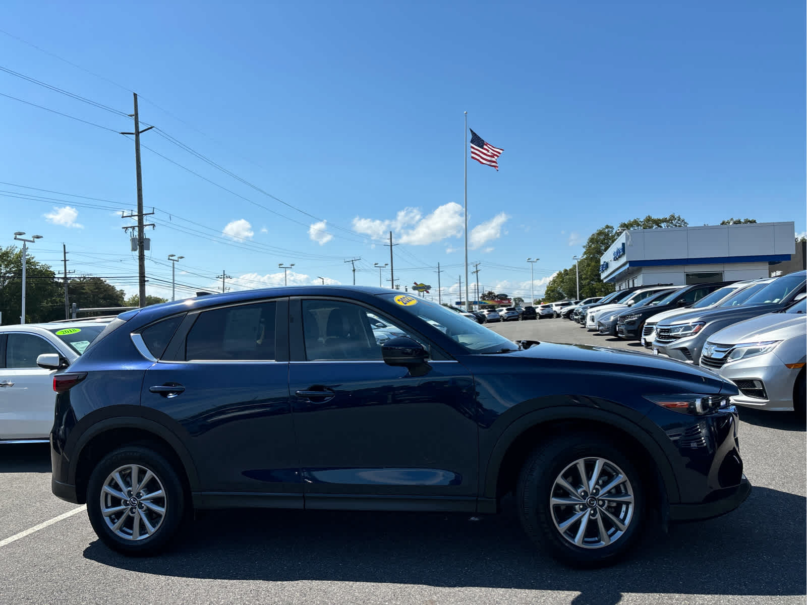 2023 Mazda CX-5 2.5 S Preferred photo 2