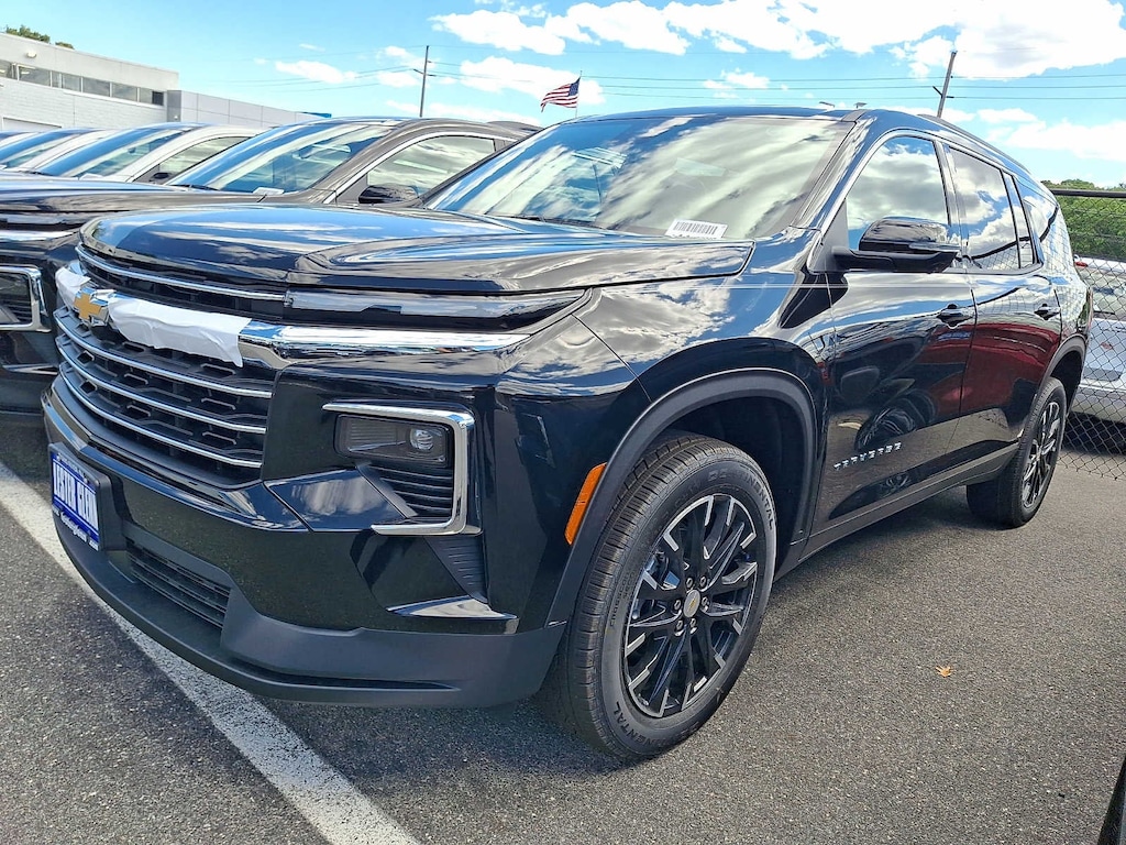 New 2026 Chevrolet Traverse LT SUV