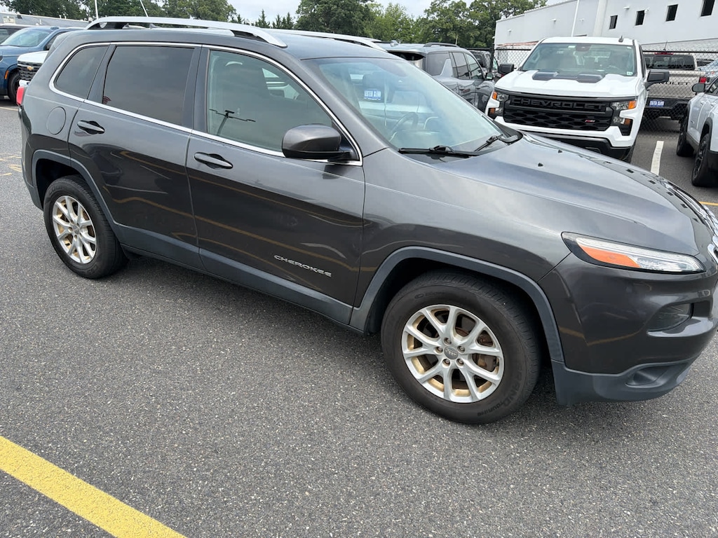 Used 2016 Jeep Cherokee Latitude 4x4 SUV