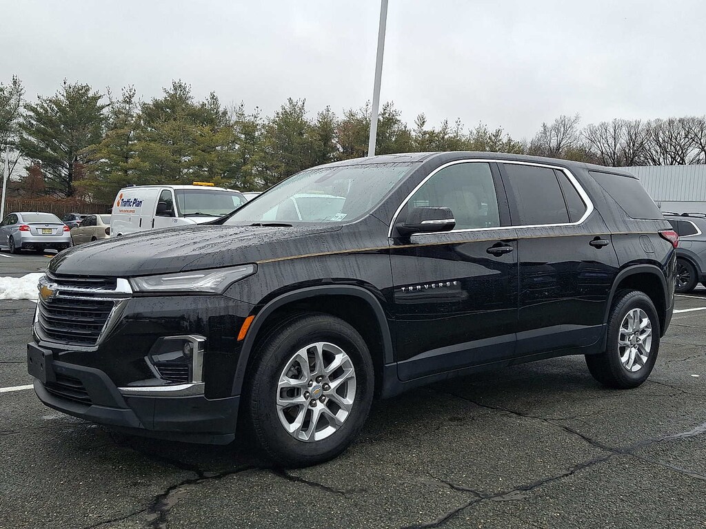 Used 2023 Chevrolet Traverse LS w/1LS SUV