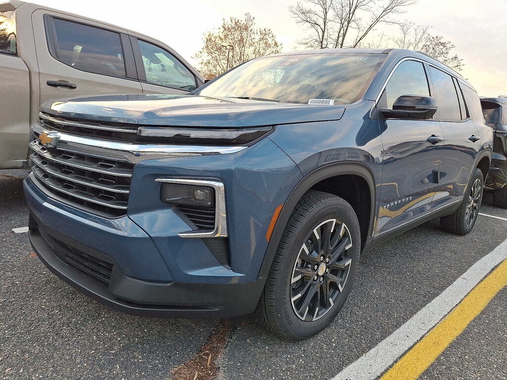 New 2026 Chevrolet Traverse LT SUV