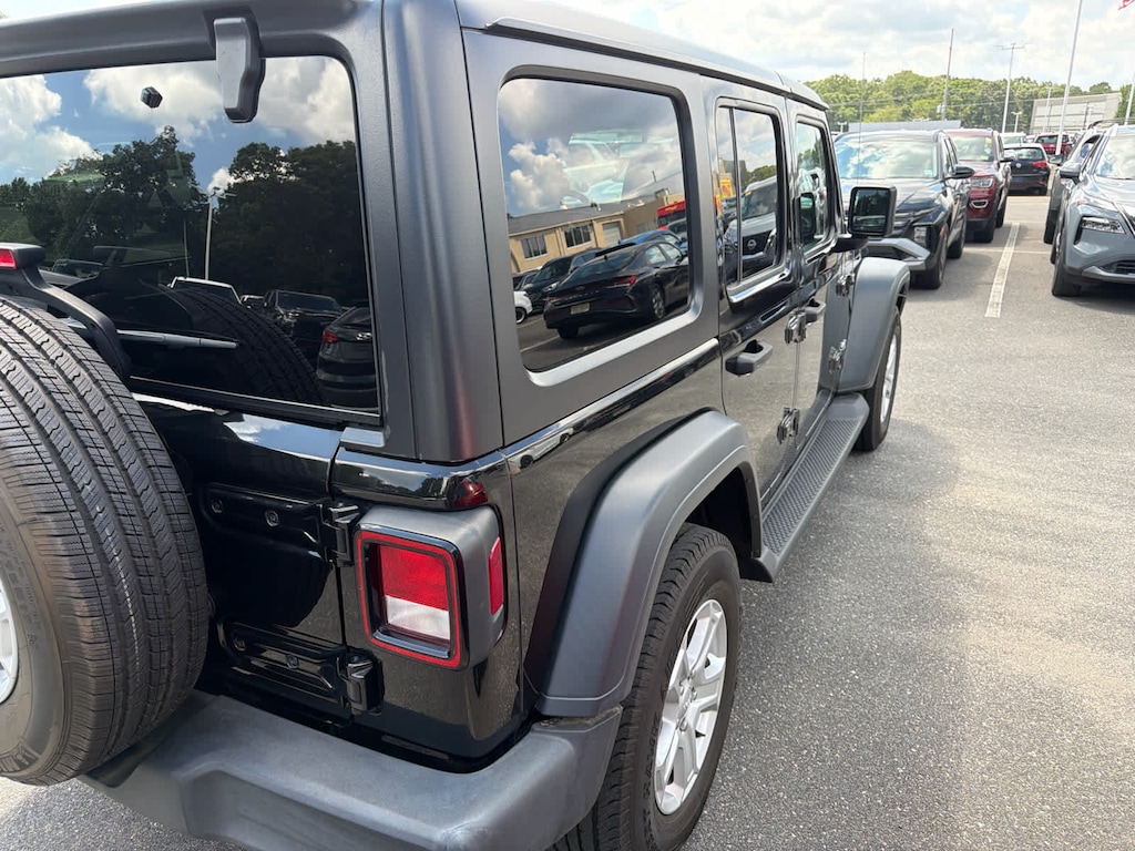 Used 2018 Jeep Wrangler Unlimited Sport 4x4 SUV