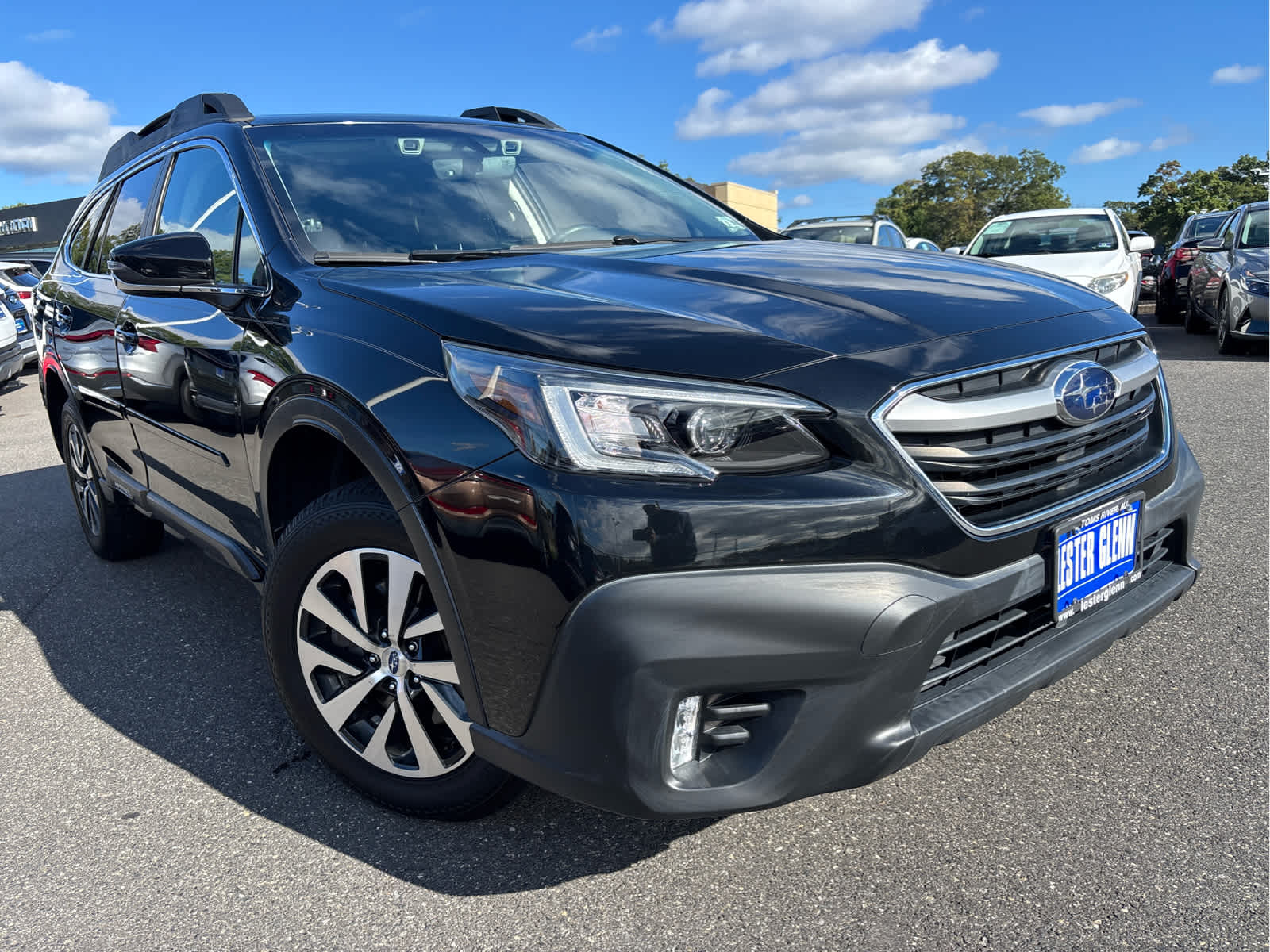 2021 Subaru Outback Premium photo 2