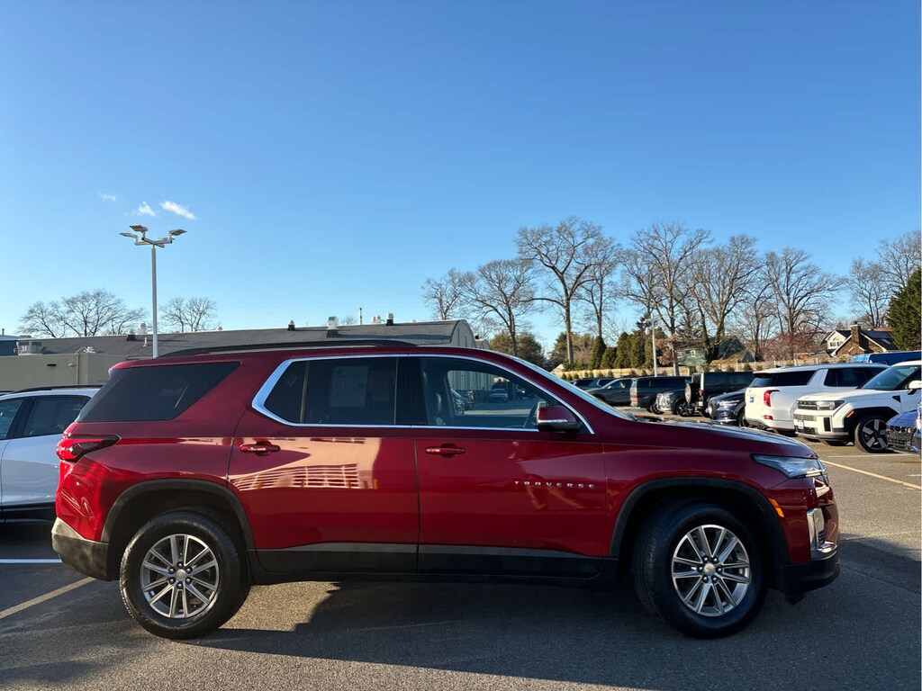 Certified 2023 Chevrolet Traverse LT Leather SUV