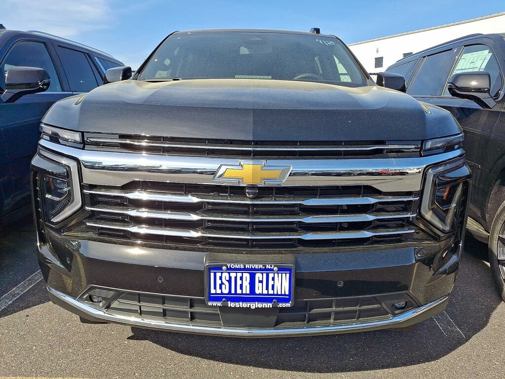 New 2026 Chevrolet Suburban LT SUV