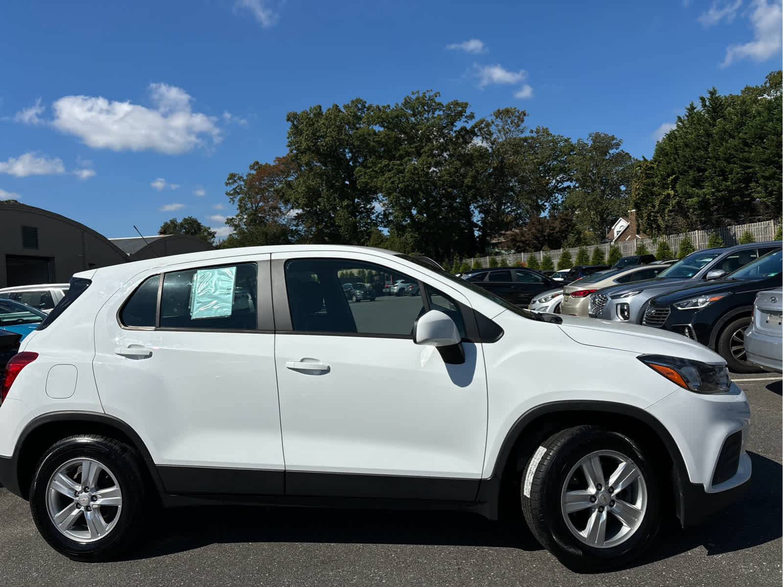 2020 Chevrolet Trax LS photo 3