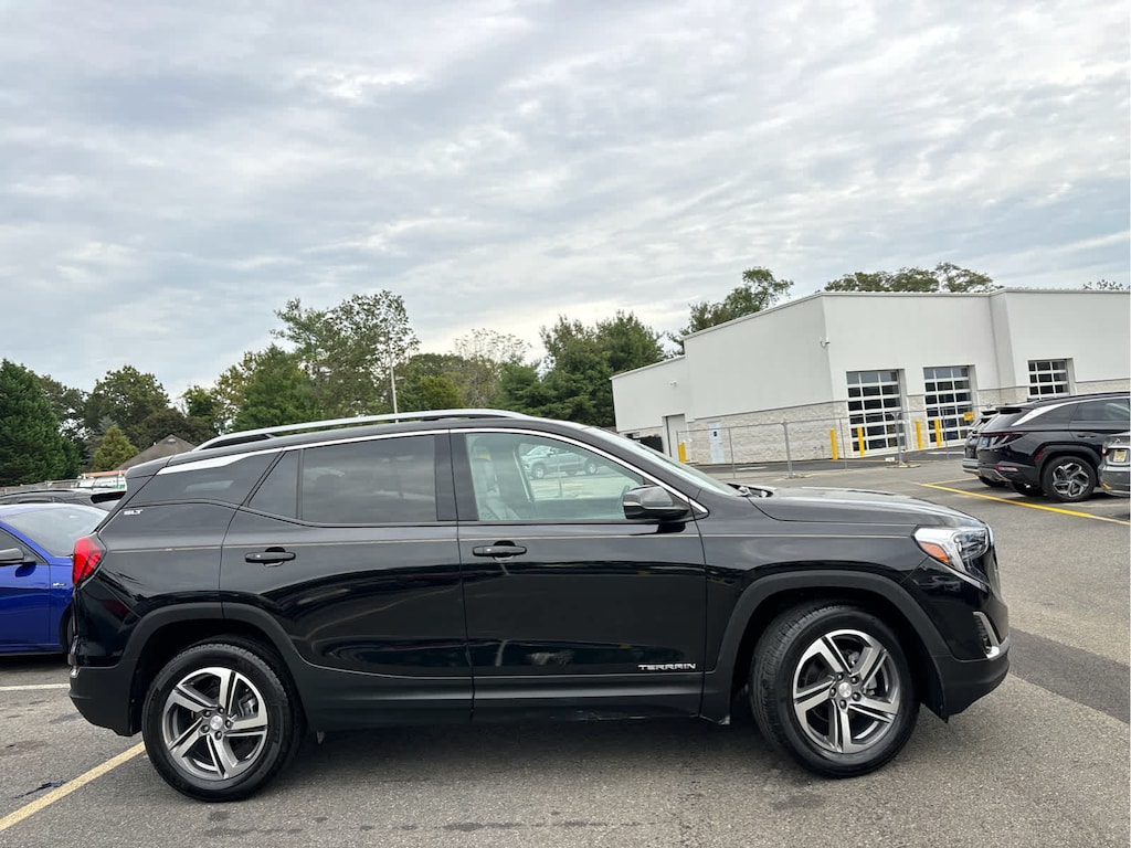 Used 2021 GMC Terrain SLT SUV