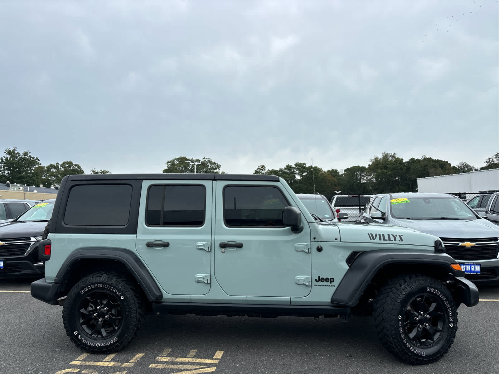 2023 Jeep Wrangler Sport photo 3