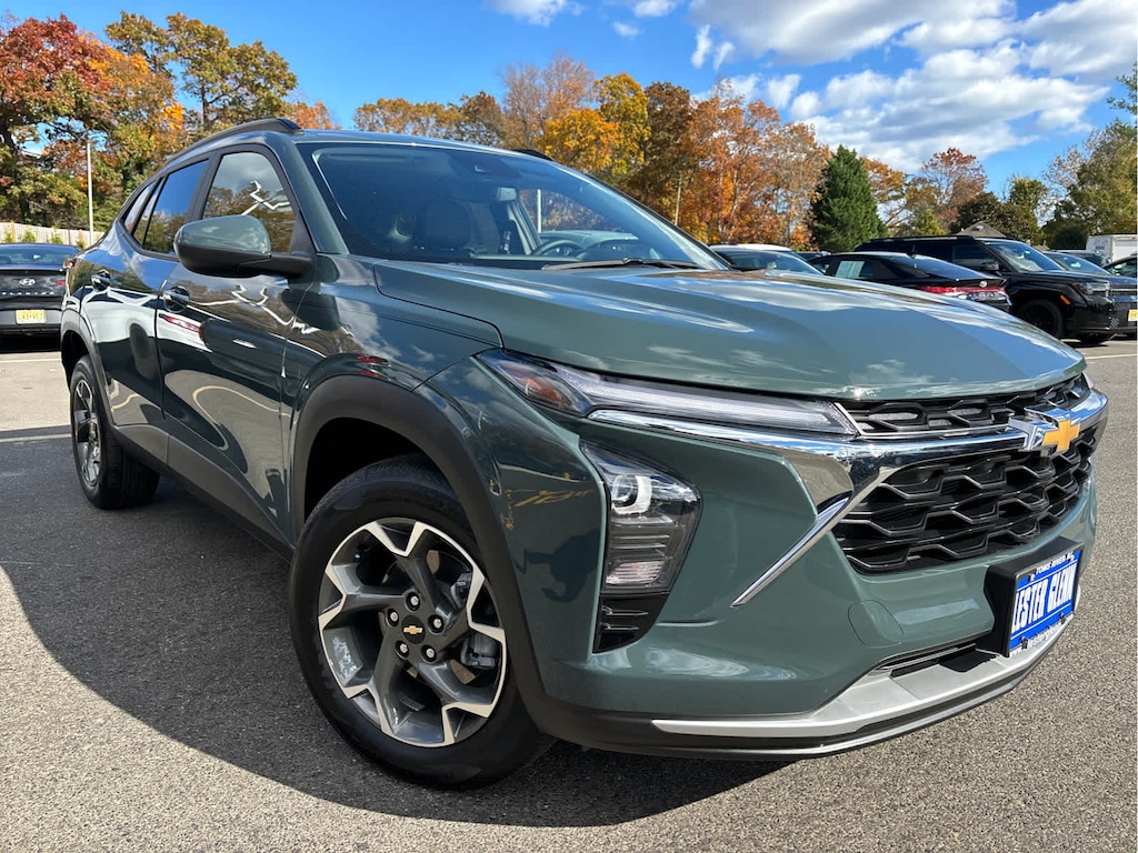 Certified 2025 Chevrolet Trax LT SUV