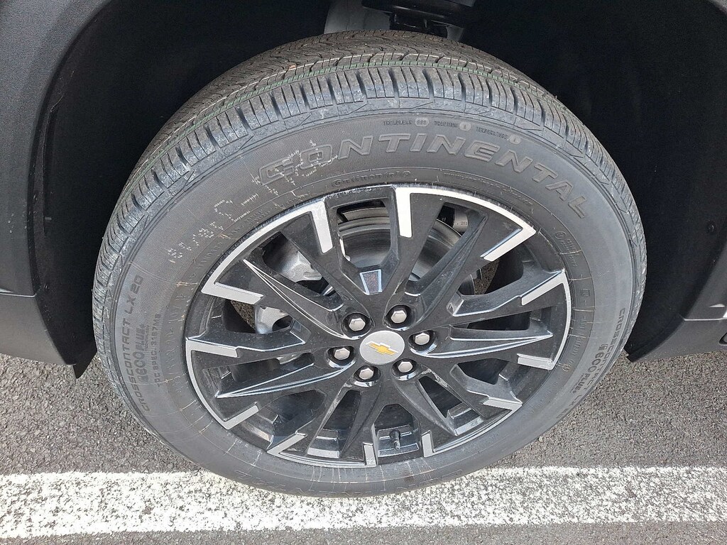 New 2026 Chevrolet Traverse LT SUV