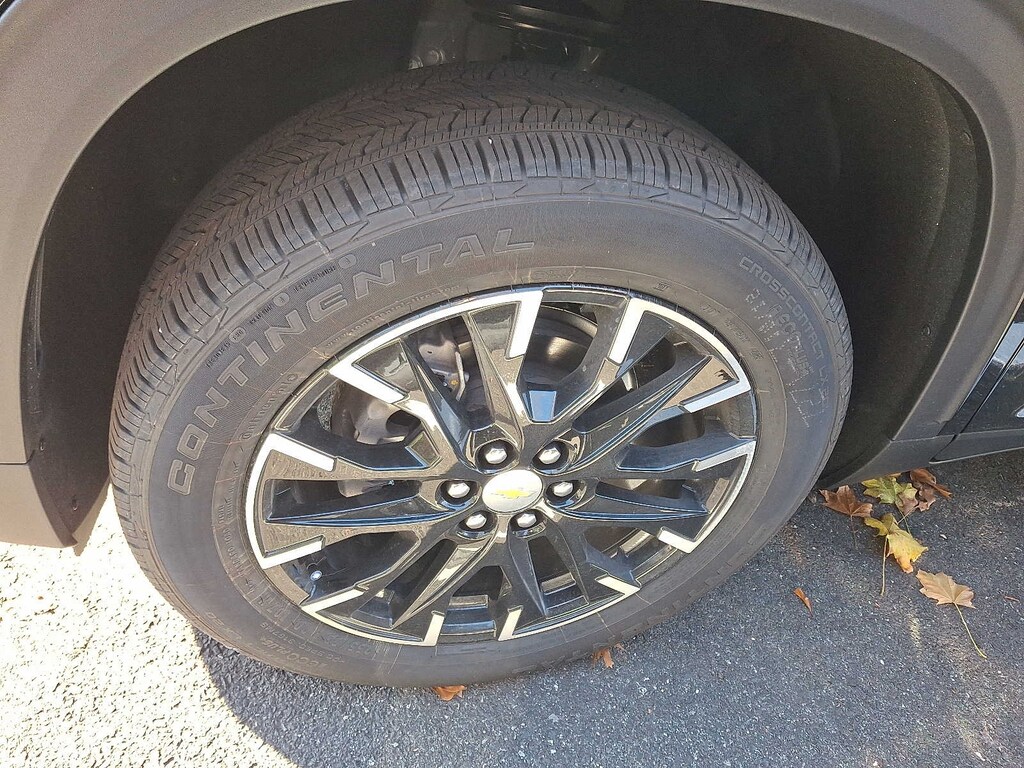 New 2026 Chevrolet Traverse LT SUV