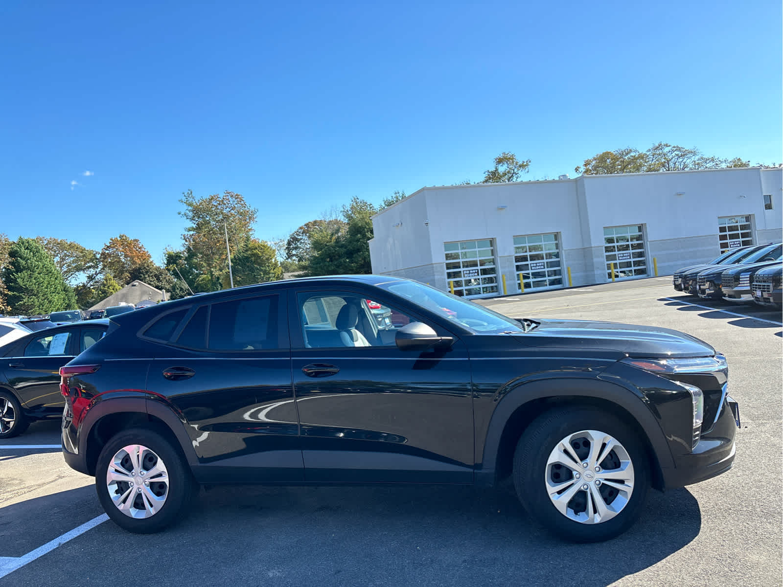 2024 Chevrolet Trax LS photo 2