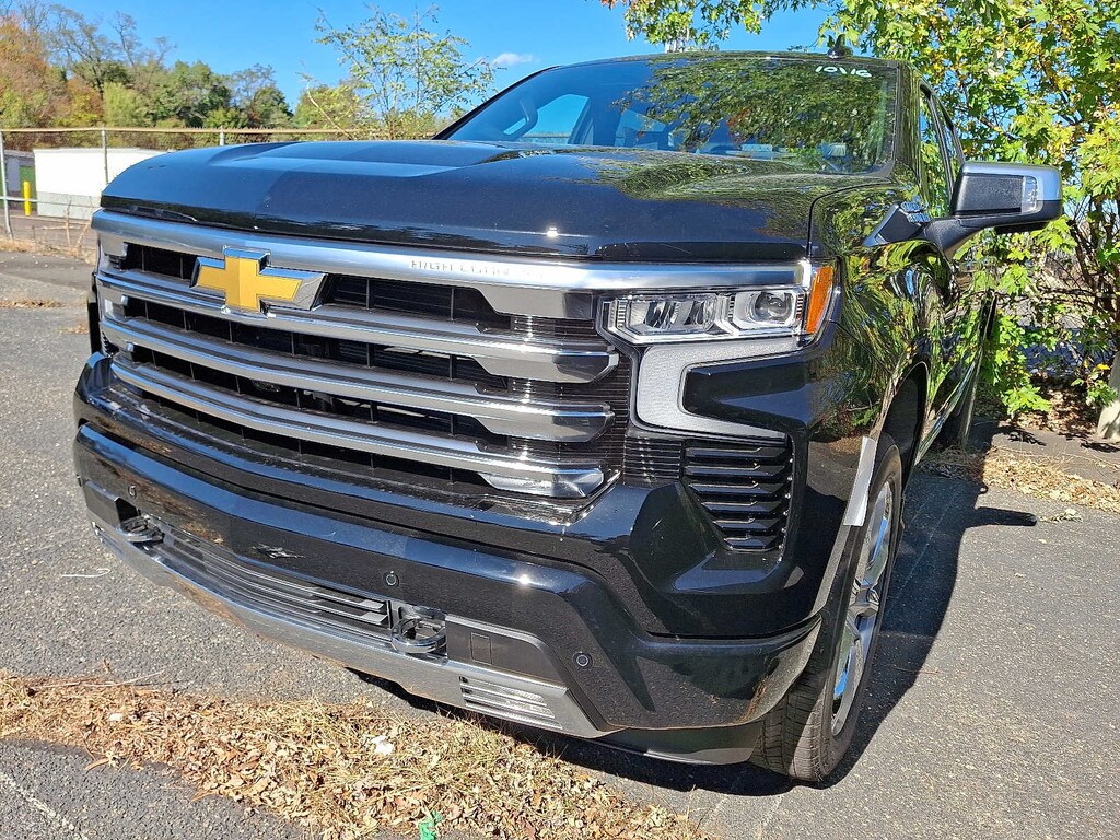 New 2026 Chevrolet Silverado 1500 High Country Truck Crew Cab