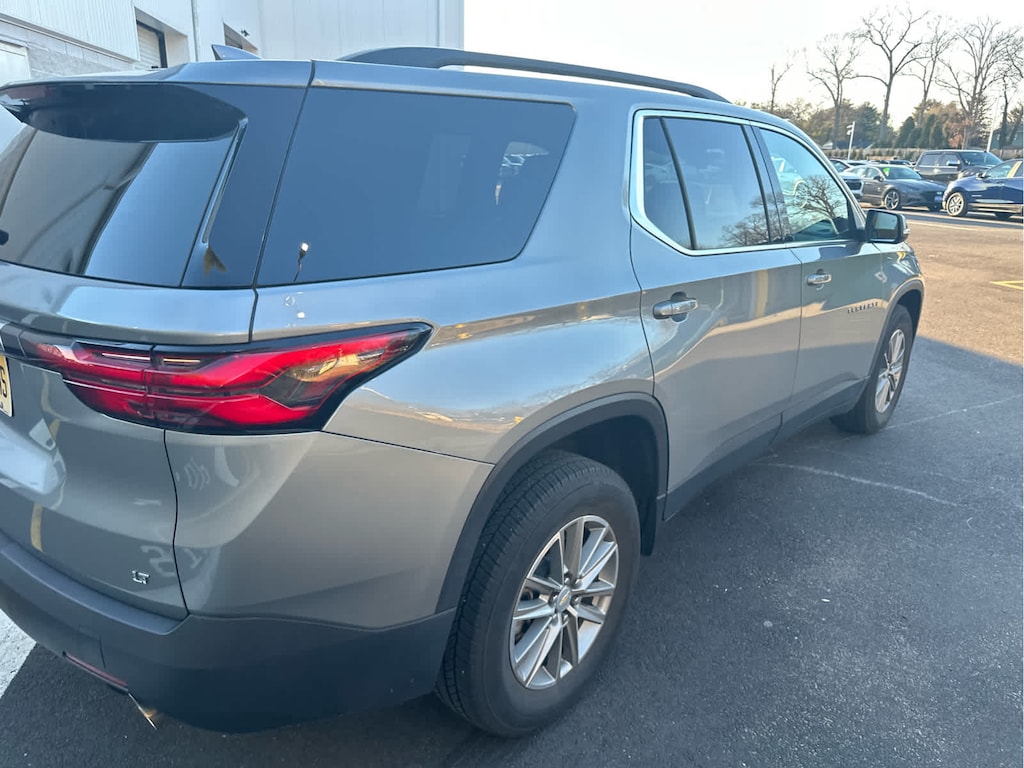 Certified 2023 Chevrolet Traverse LT Cloth w/1LT SUV