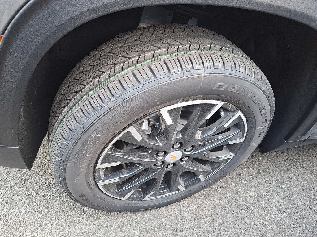 New 2026 Chevrolet Traverse LT SUV