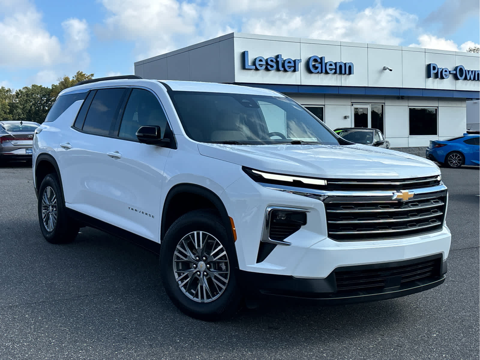 Used 2026 Chevrolet Traverse LT SUV