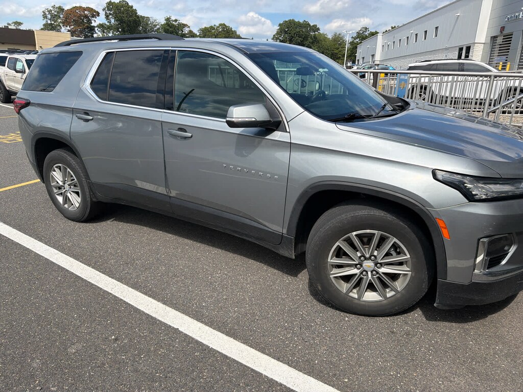 Certified 2023 Chevrolet Traverse LT Cloth w/1LT SUV
