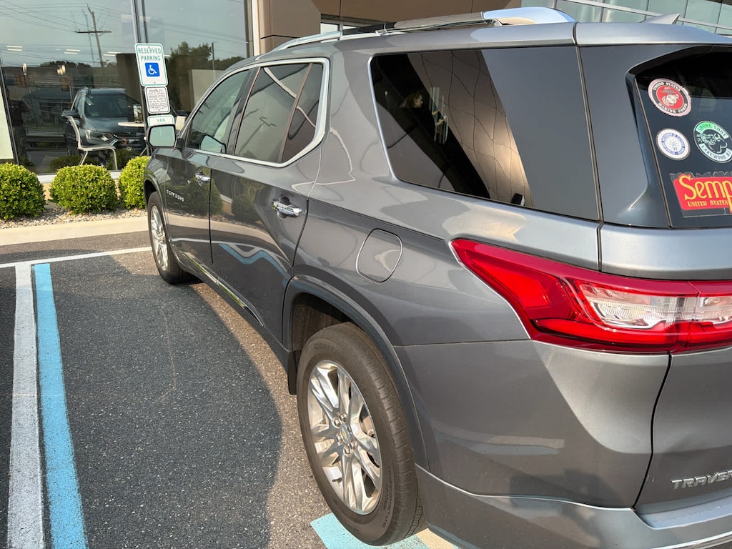 Used 2021 Chevrolet Traverse High Country SUV