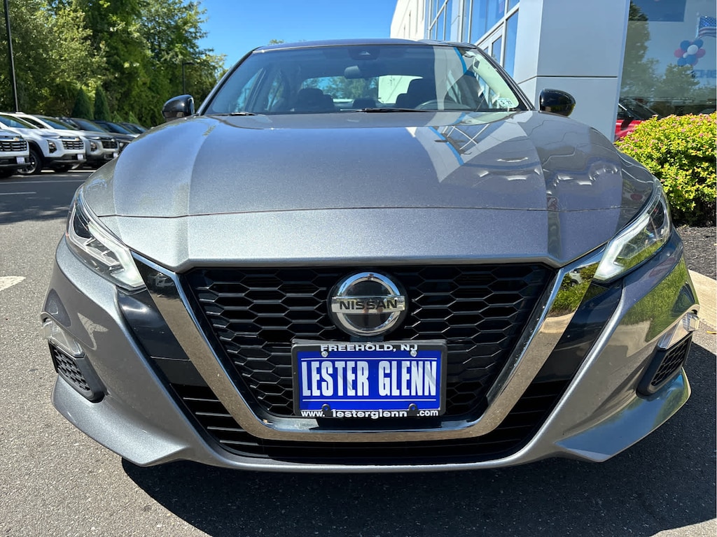Used 2022 Nissan Altima 2.5 SR Sedan
