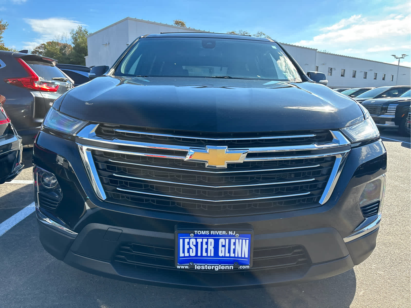 2023 Chevrolet Traverse Leather photo 2