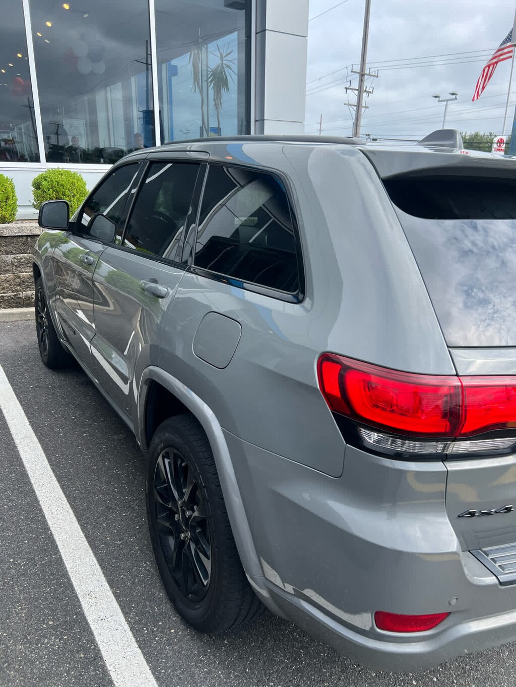 Used 2020 Jeep Grand Cherokee Altitude SUV