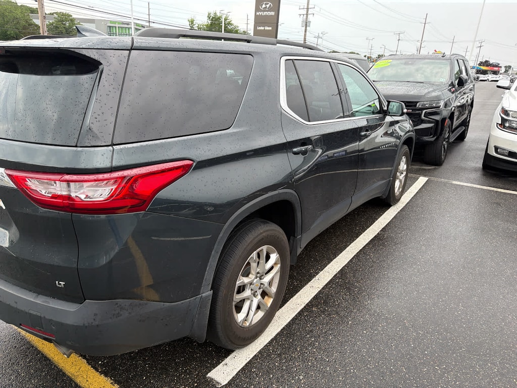 Used 2020 Chevrolet Traverse LT Cloth w/1LT SUV