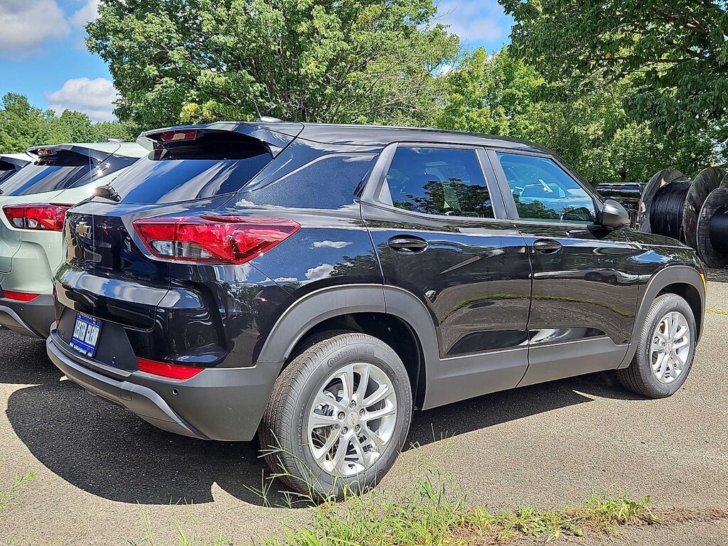 New 2026 Chevrolet Trailblazer LS SUV