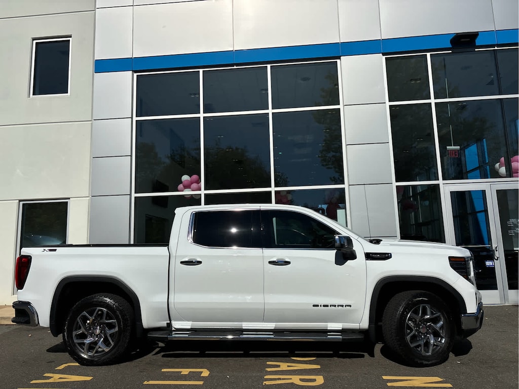 Certified 2025 GMC Sierra 1500 SLT 4WD Crew Cab 147 4WD Crew Cab 147