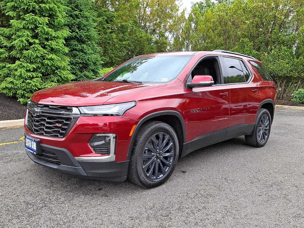 Used 2023 Chevrolet Traverse RS AWD