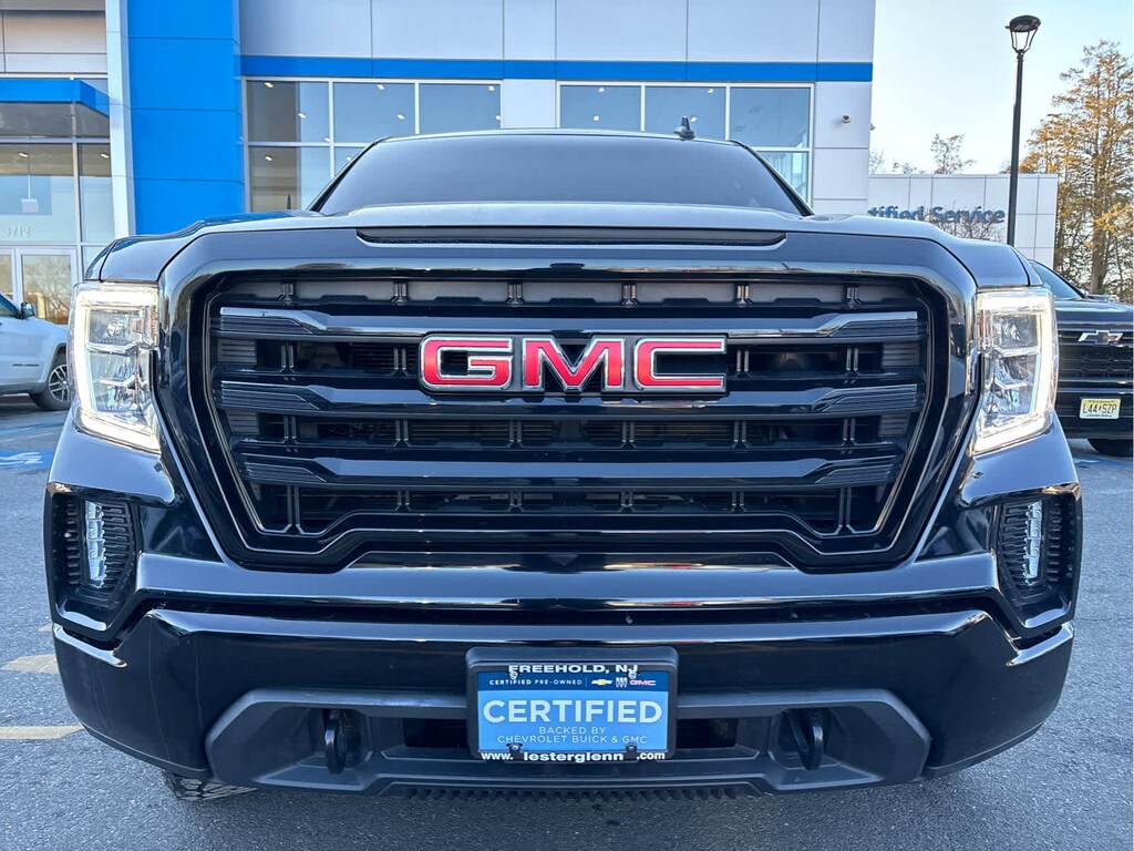 Used 2022 GMC Sierra 1500 Limited Elevation 4WD Crew Cab 147 4WD Crew Cab 147