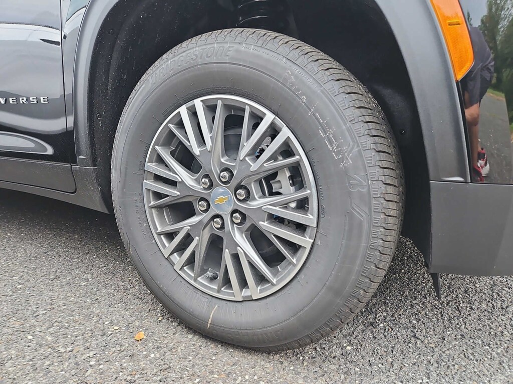 New 2027 Chevrolet Traverse LT SUV
