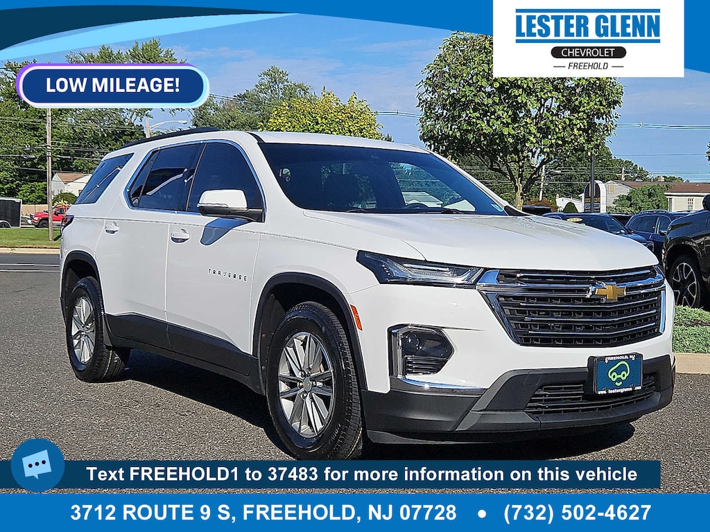 Used 2023 Chevrolet Traverse LT Cloth AWD