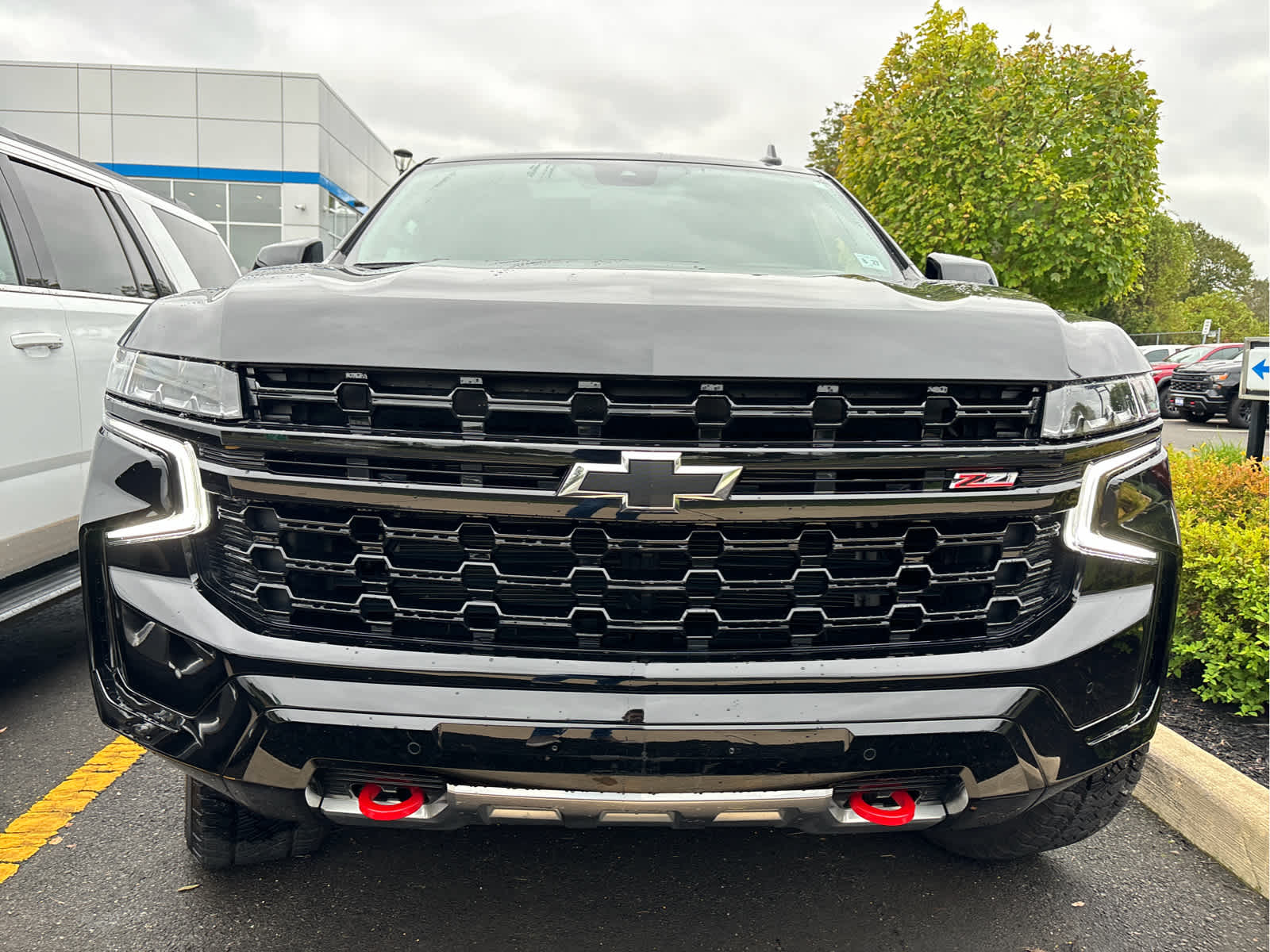 2023 Chevrolet Tahoe Z71 photo 2