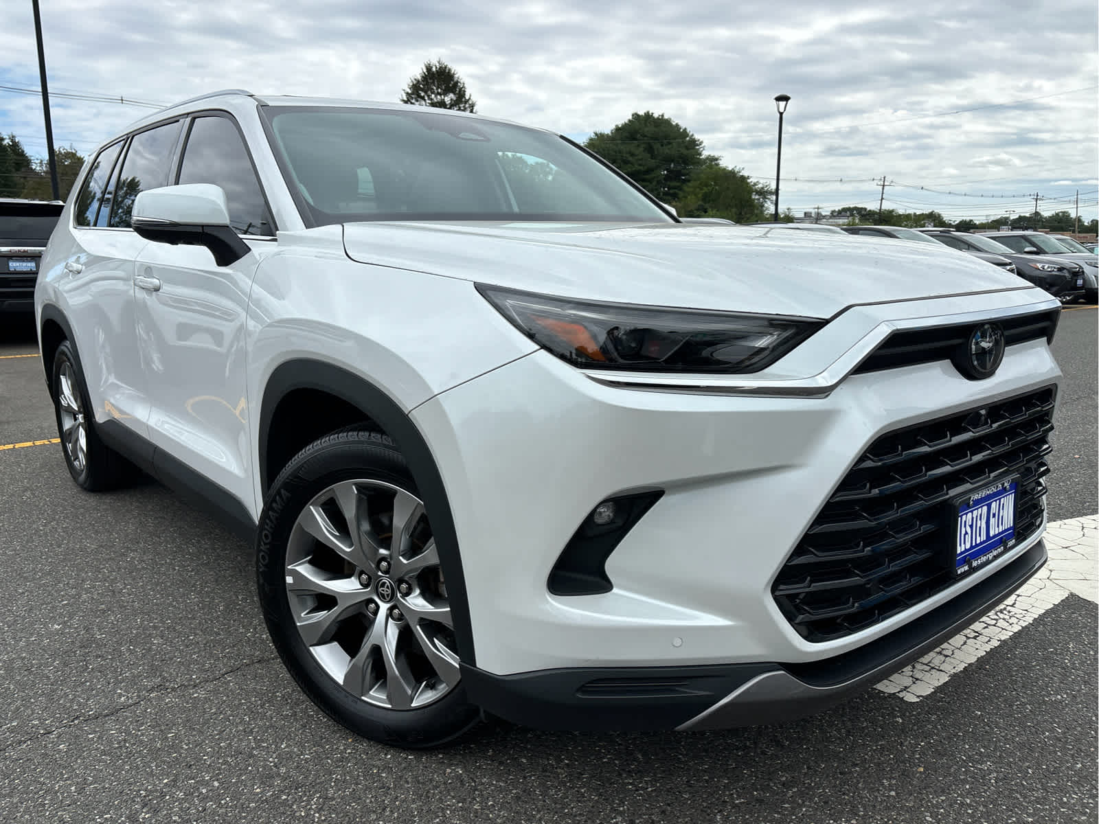 2024 Toyota Grand Highlander Limited AWD photo 2