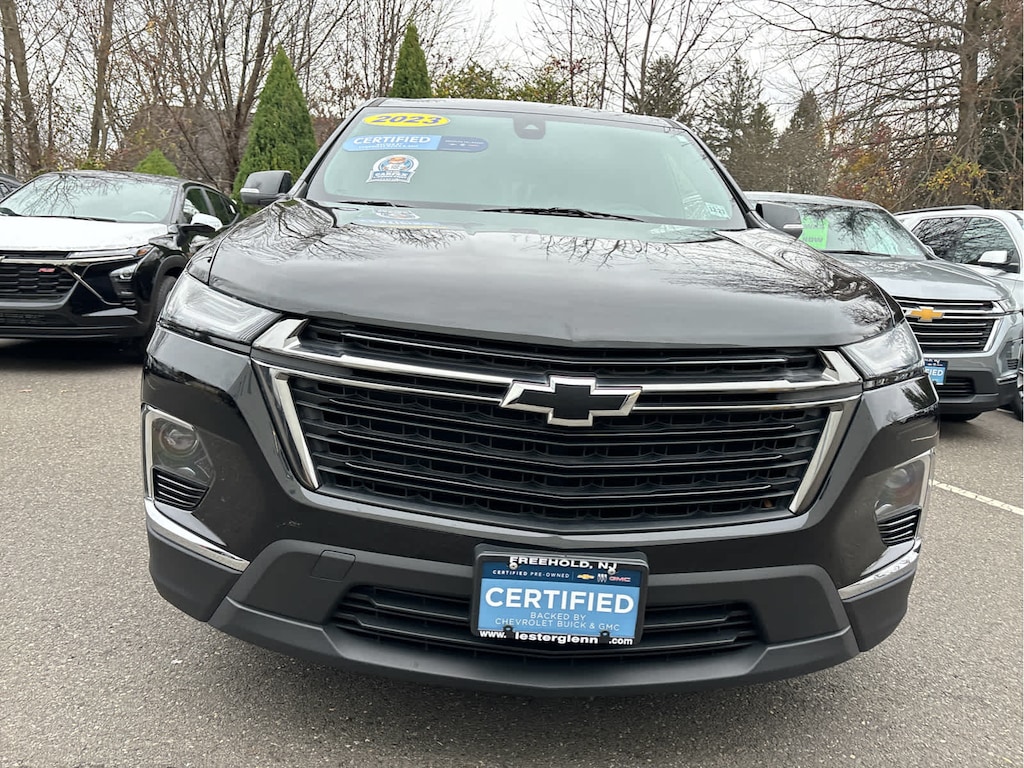 Certified 2023 Chevrolet Traverse LT Cloth AWD