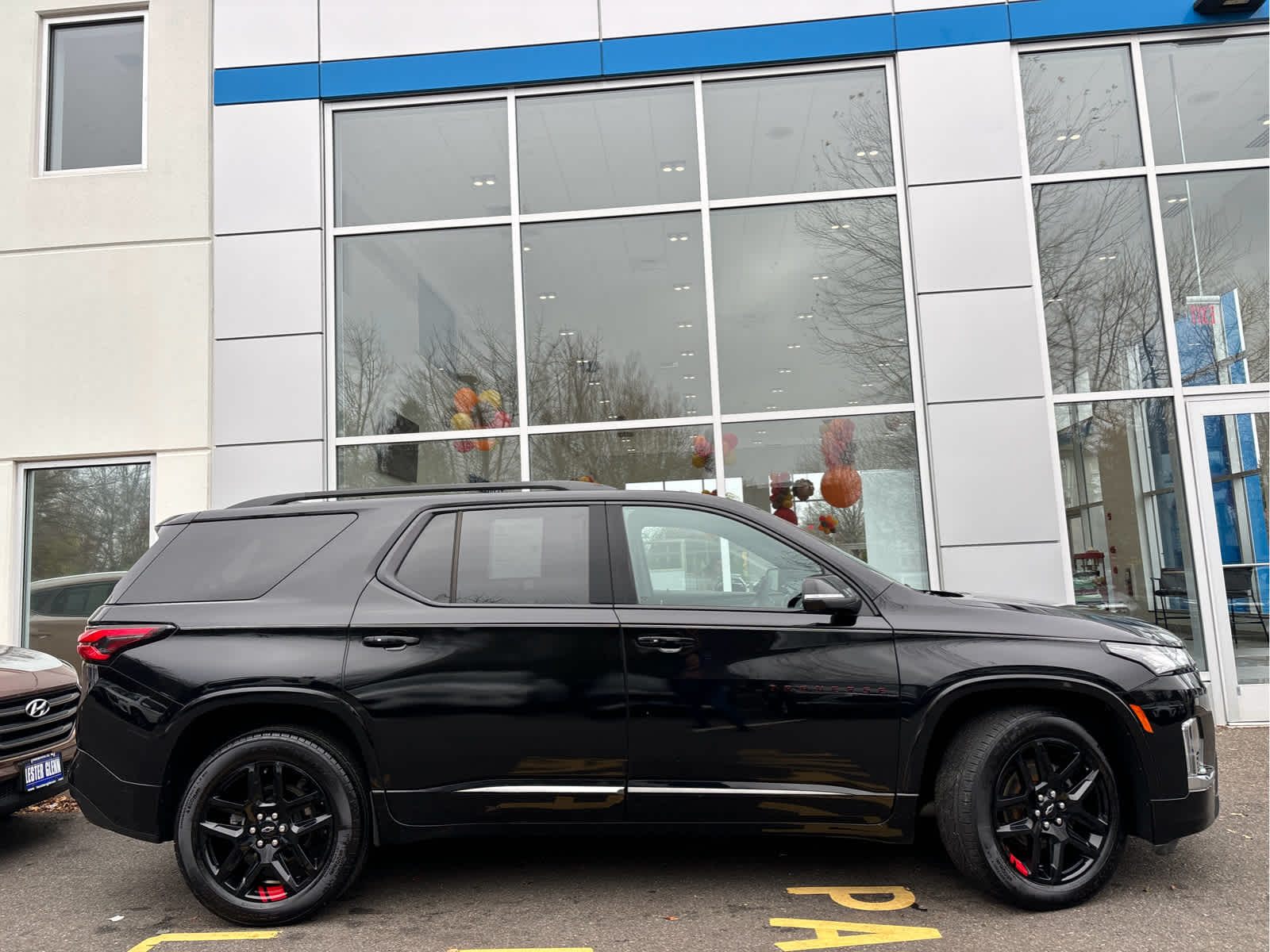 2023 Chevrolet Traverse Premier photo 3