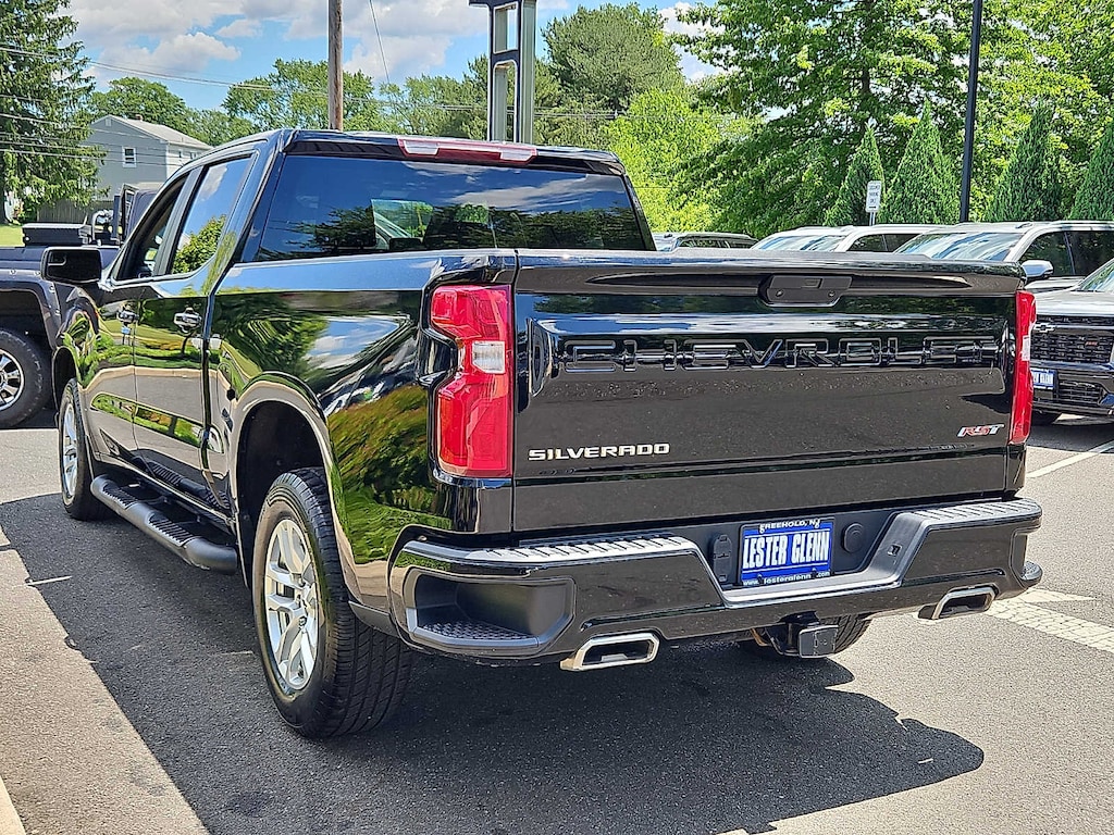 Used 2021 Chevrolet Silverado 1500 RST 4WD Crew Cab 147 4WD Crew Cab 147