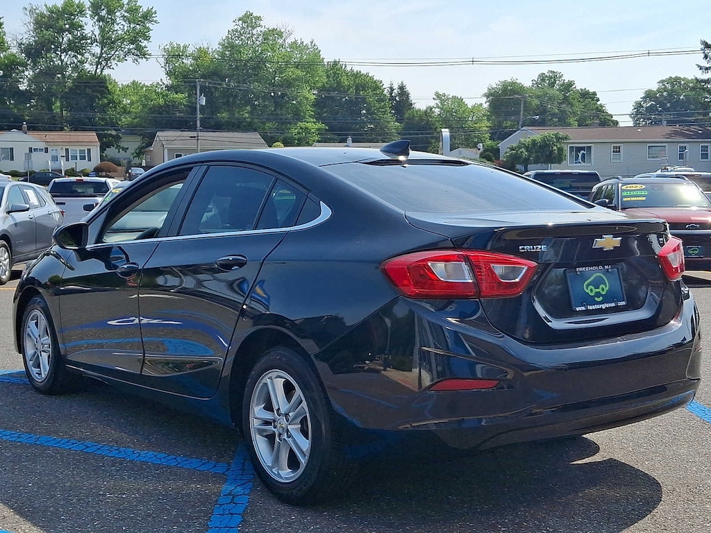 Used 2018 Chevrolet Cruze LT Sdn